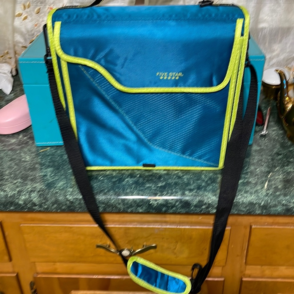 Five star multiple storage pockets. Used gently.